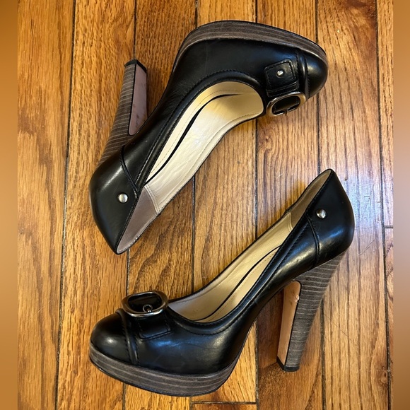 Coach Black Arista Buckle Stacked Heels,  size 6 - Picture 5 of 11